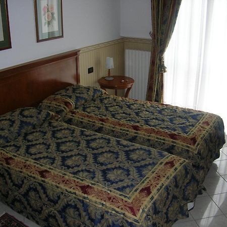 Hotel Belvedere Торино Екстериор снимка